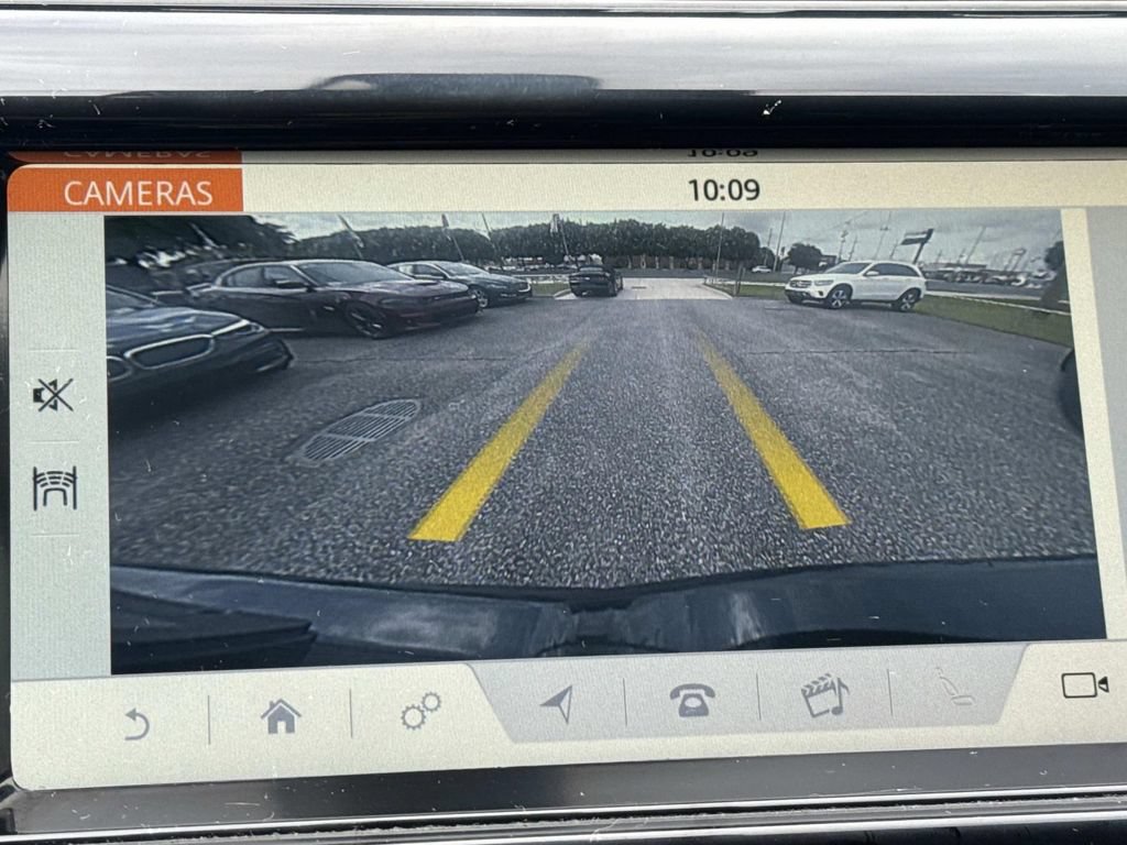 Used 2019 Land Rover Discovery HSE AWD/4WD image 28