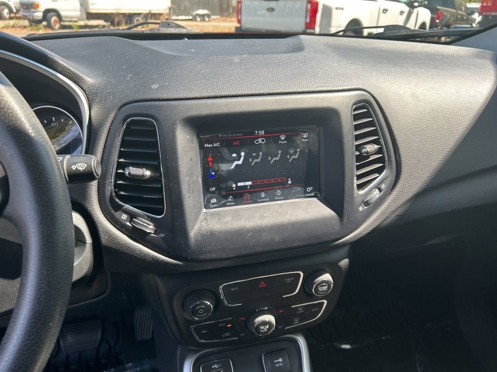 Used 2021 Jeep Compass Sport image 18
