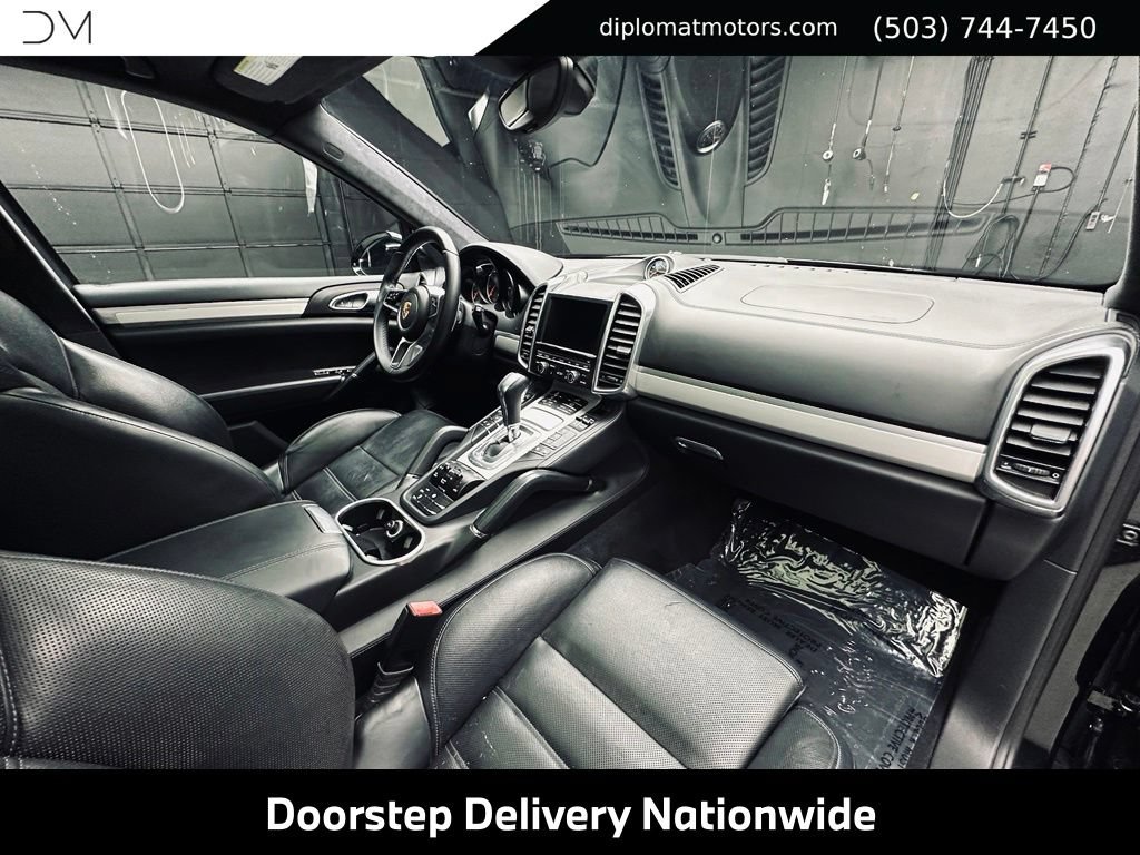 Used 2015 Porsche Cayenne Turbo AWD/4WD image 20