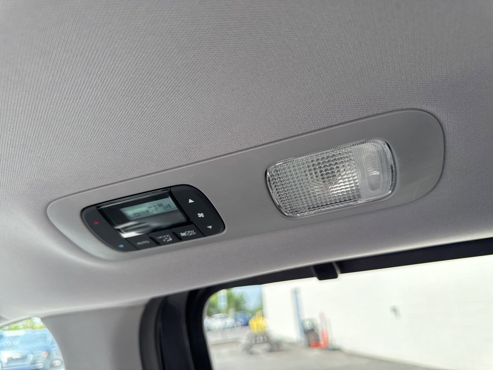 Used 2020 Honda Odyssey Elite image 21