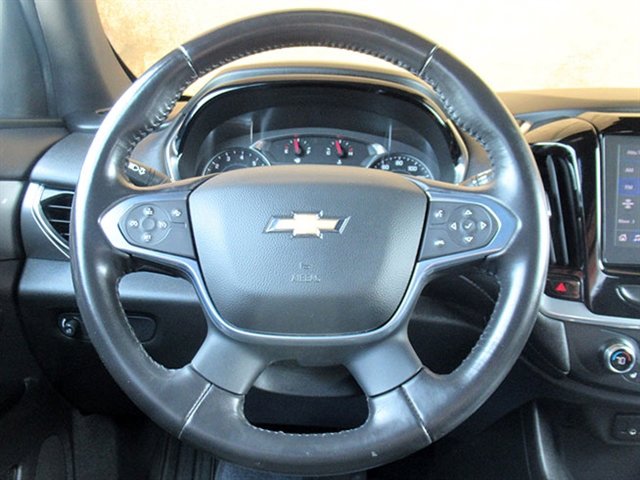 Used 2022 Chevrolet Traverse LT image 19