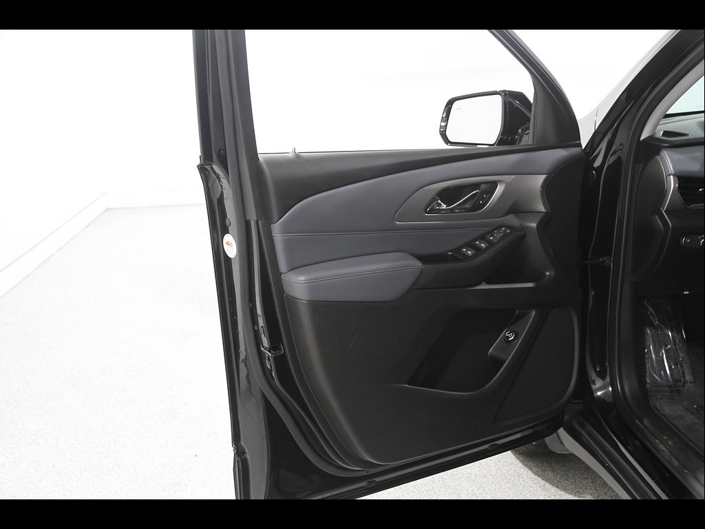 Used 2018 Chevrolet Traverse LT AWD/4WD image 4