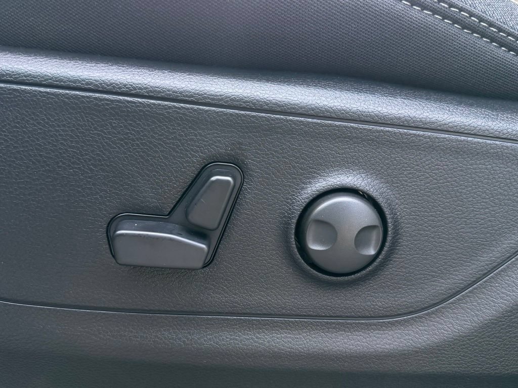 New 2026 RAM 1500 Big Horn AWD/4WD image 17