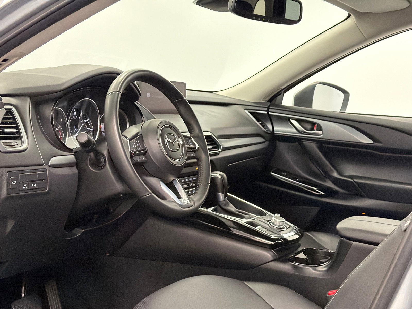 Used 2023 MAZDA CX-9 Touring image 15