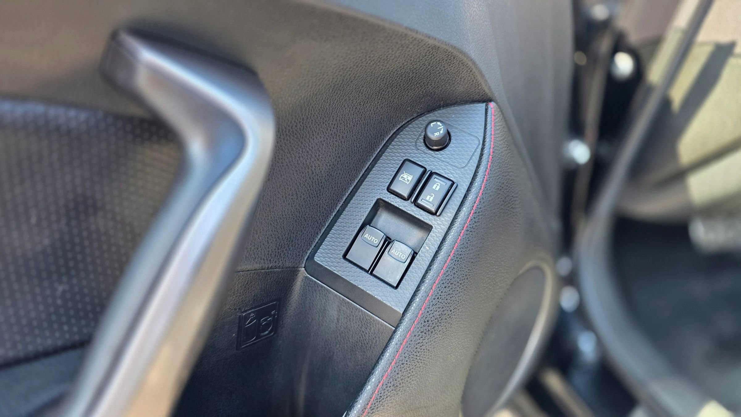 Used 2015 Scion FR-S RWD image 22