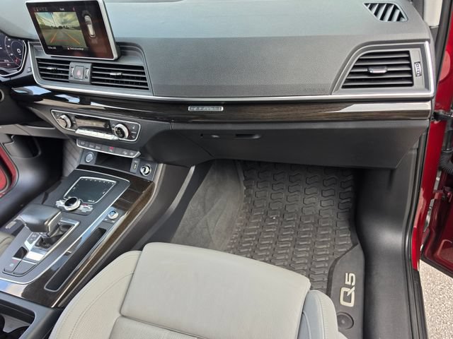 Used 2018 Audi Q5 Prestige AWD/4WD image 24