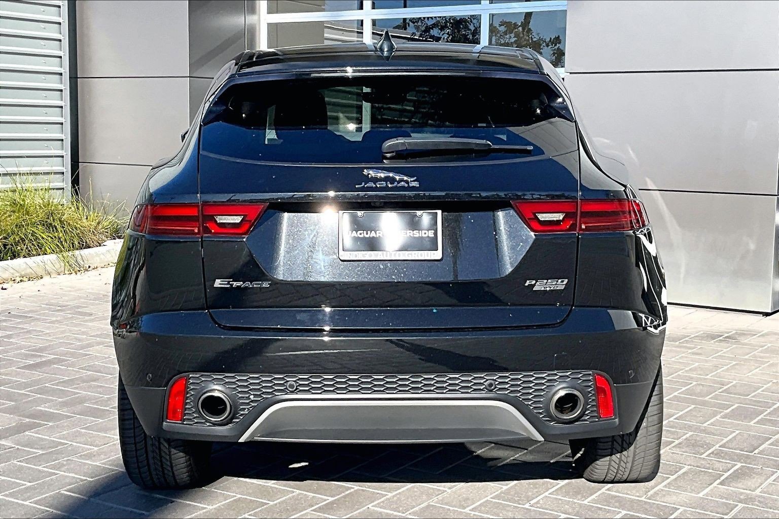 Used 2020 Jaguar E-PACE SE image 4