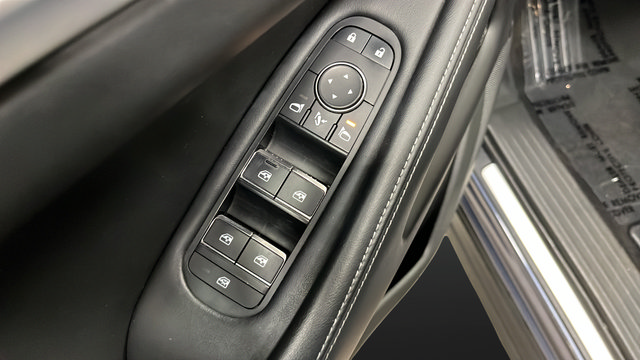 Used 2023 INFINITI QX60 Luxe AWD/4WD image 21