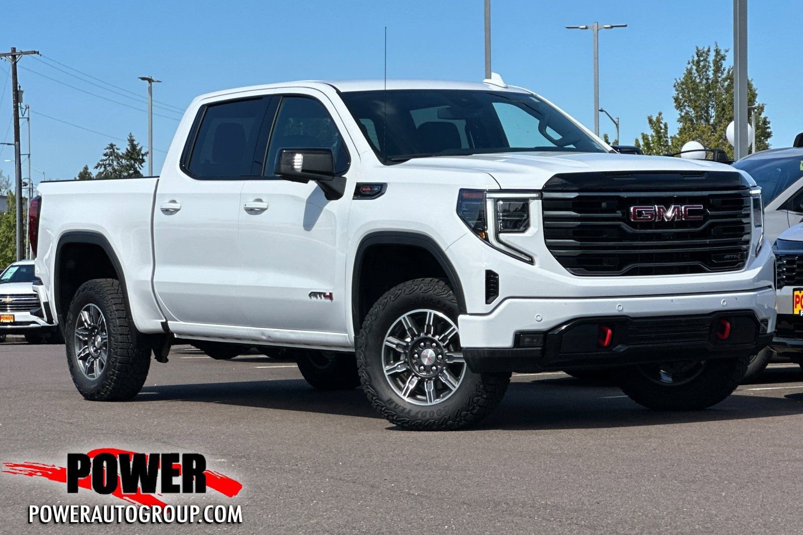 Used 2025 GMC Sierra 1500 AT4 image 1