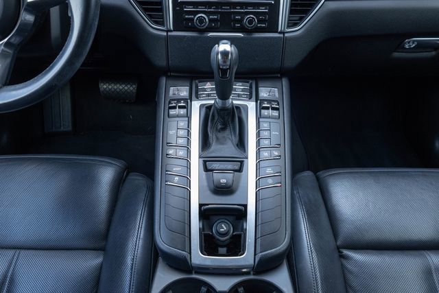 Used 2016 Porsche Macan S AWD/4WD image 26