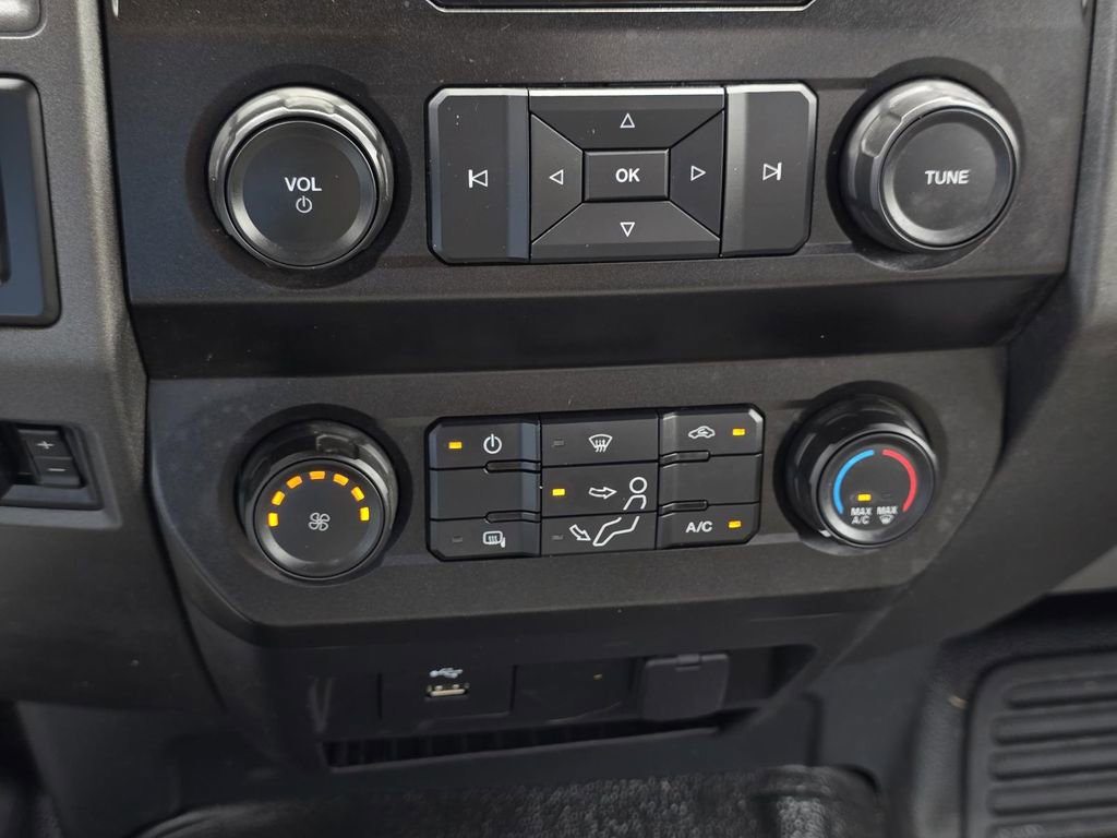 Used 2022 Ford F350 XL w/ Power Equipment Group AWD/4WD image 29