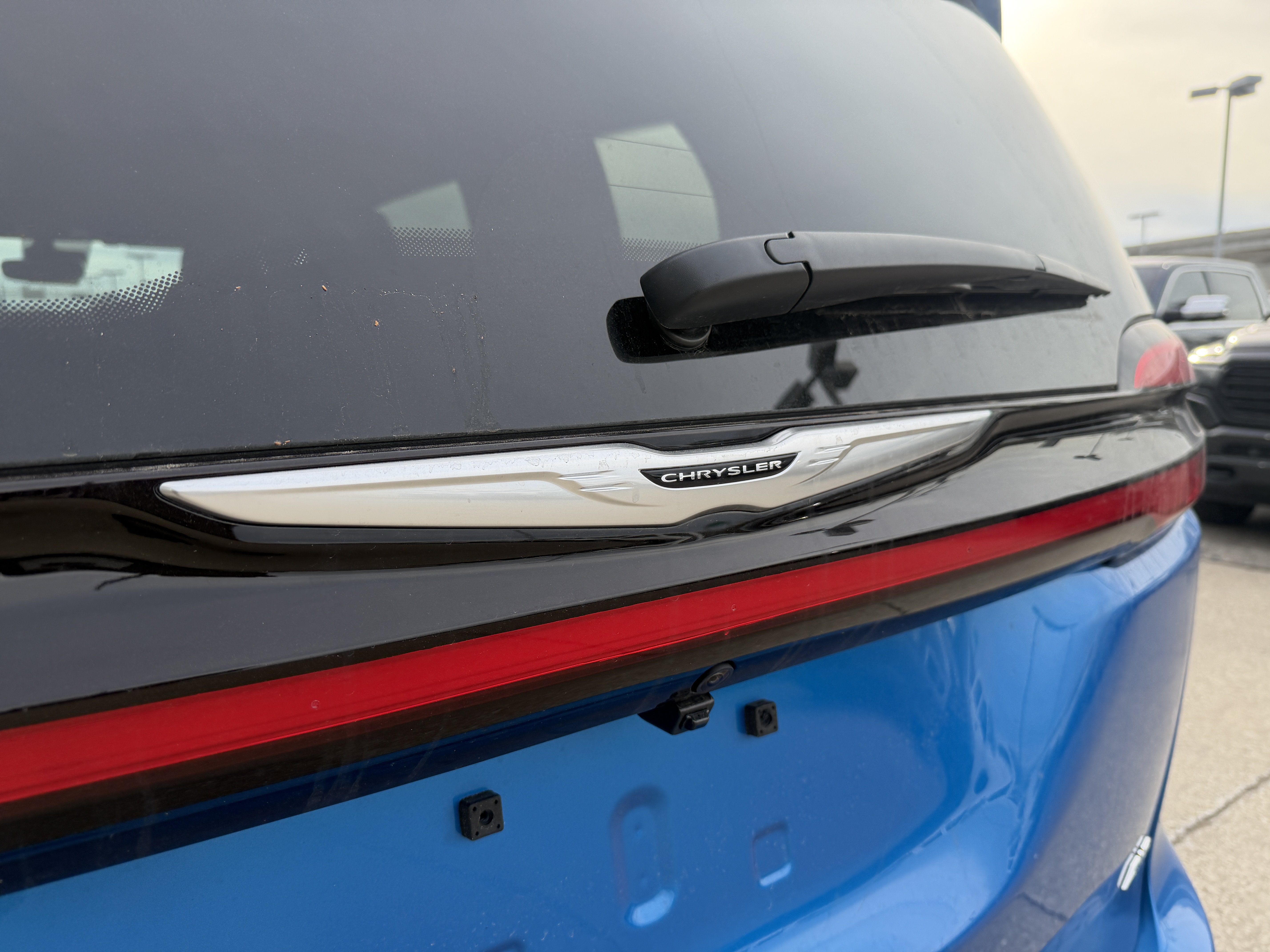 New 2026 Chrysler Pacifica Select AWD/4WD image 8