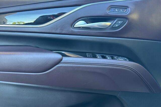 Certified 2023 Cadillac Escalade ESV Sport Platinum image 11