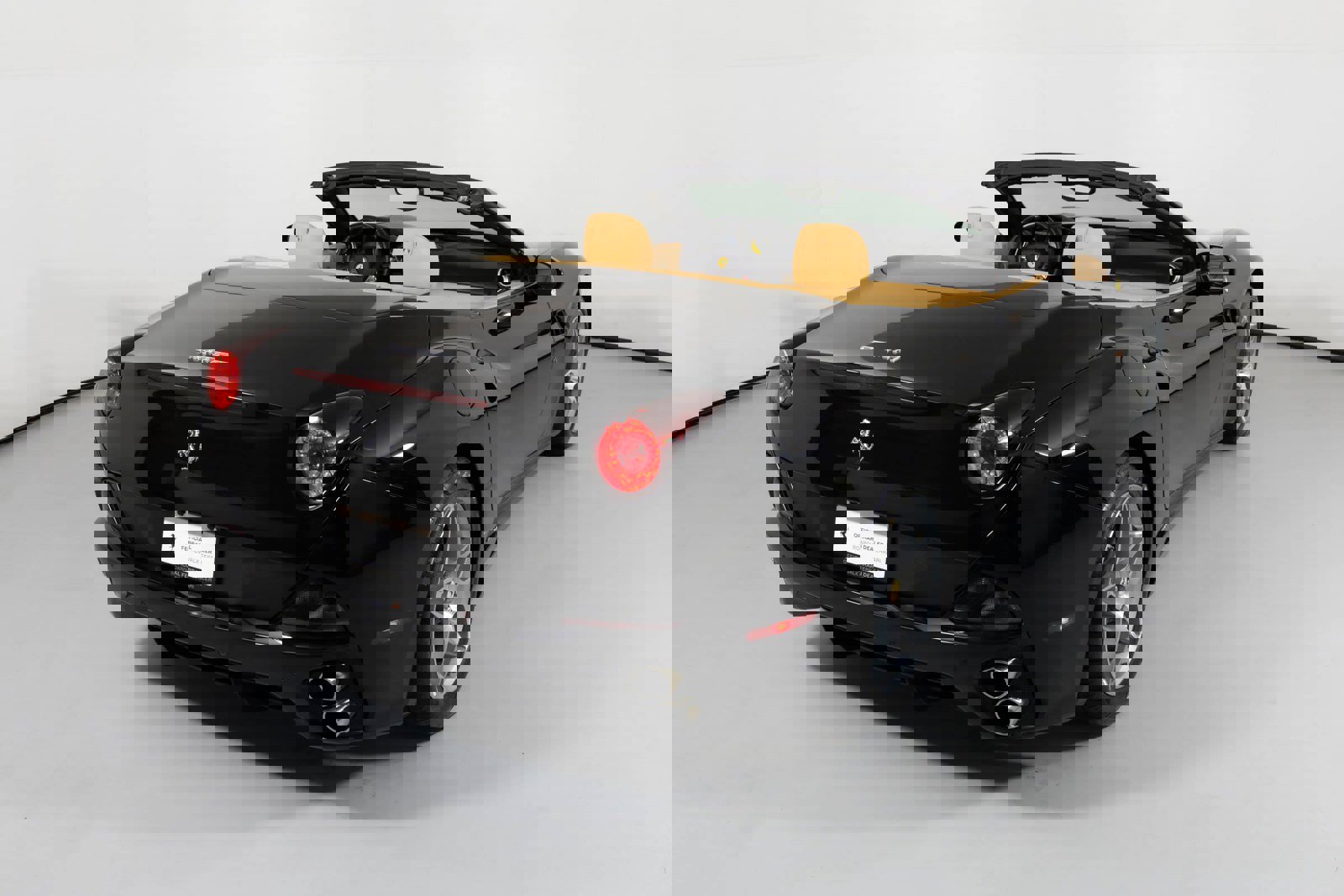 Used 2011 Ferrari California image 2