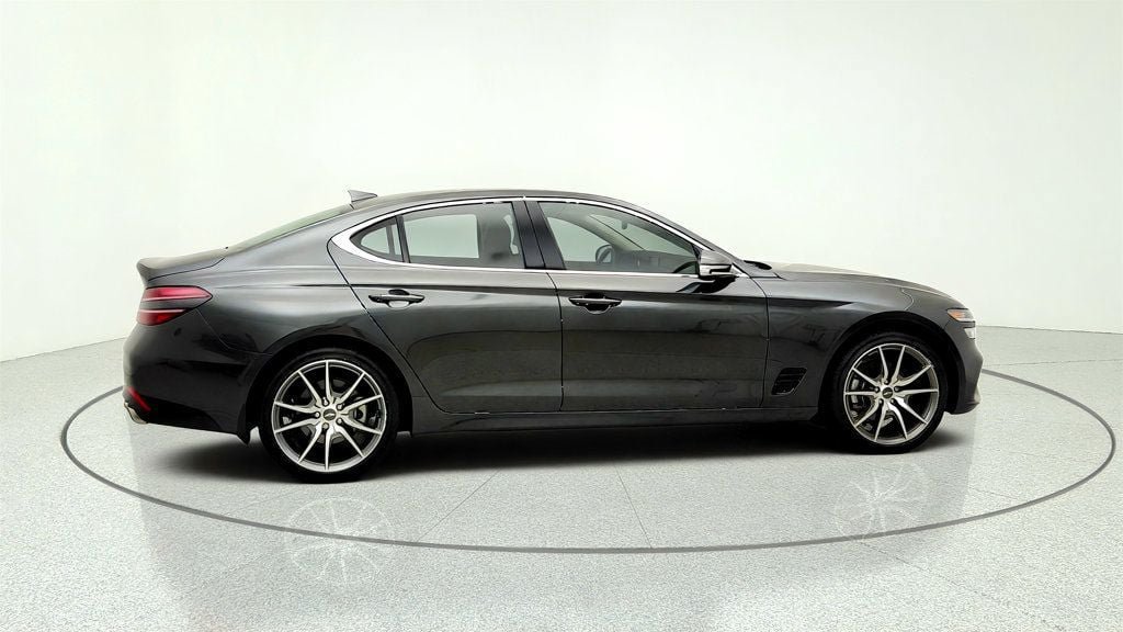 Used 2023 Genesis G70 2.0T AWD/4WD image 4