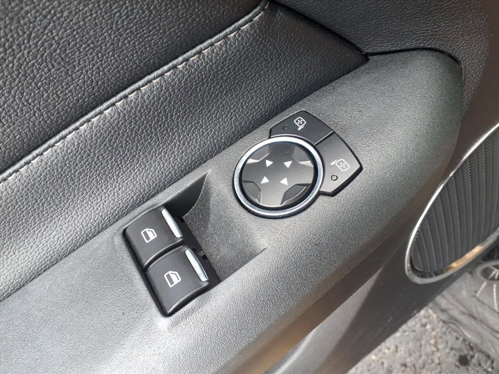 Used 2016 Ford Mustang Premium image 16