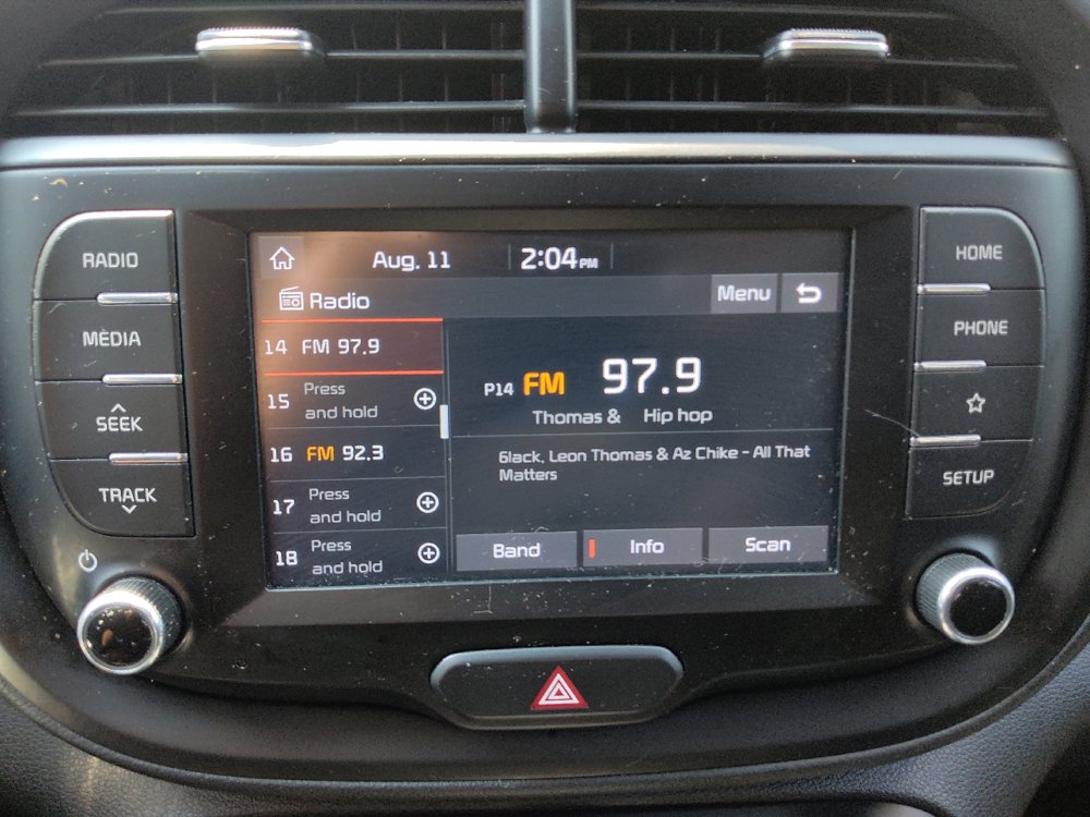 Used 2020 Kia Soul S FWD image 25