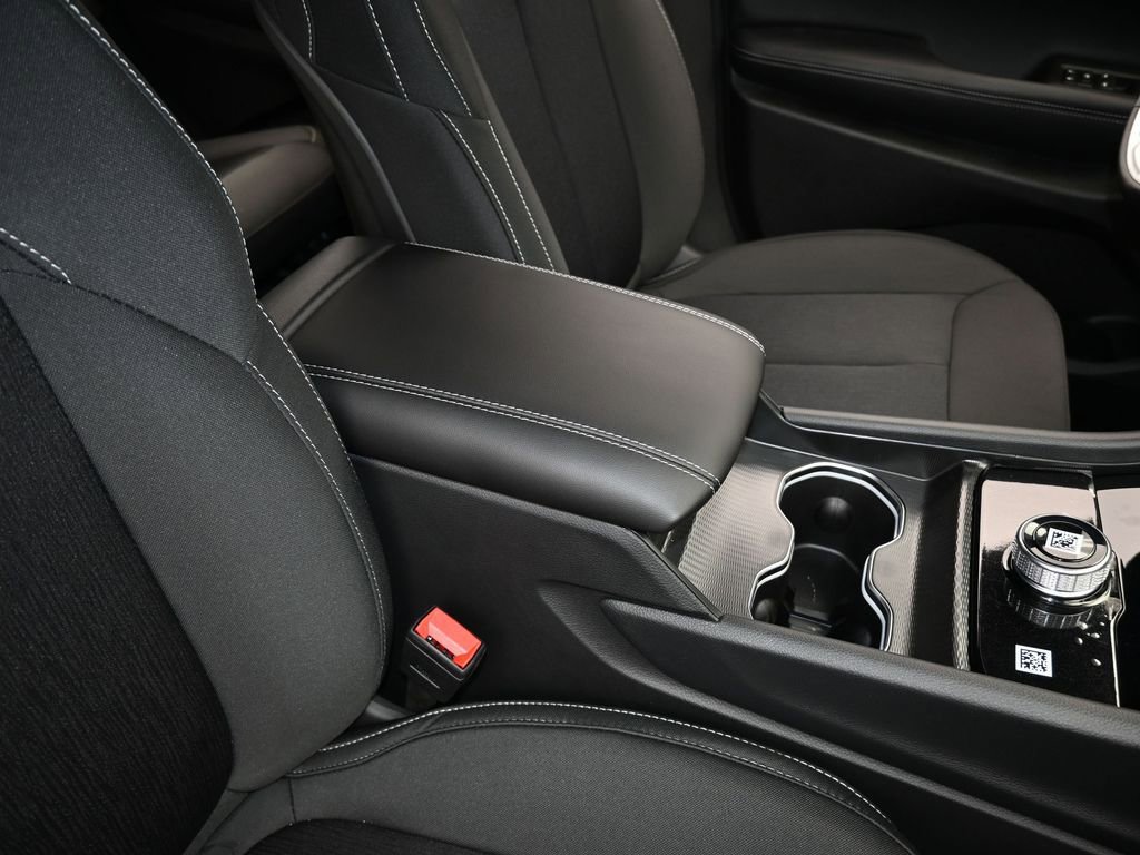 Used 2024 Jeep Grand Cherokee L Laredo w/ Luxury Tech Group I image 38