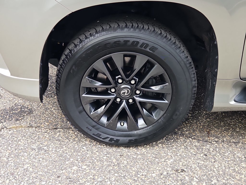 Used 2023 Lexus GX 460 Premium w/ Premium Package AWD/4WD image 7