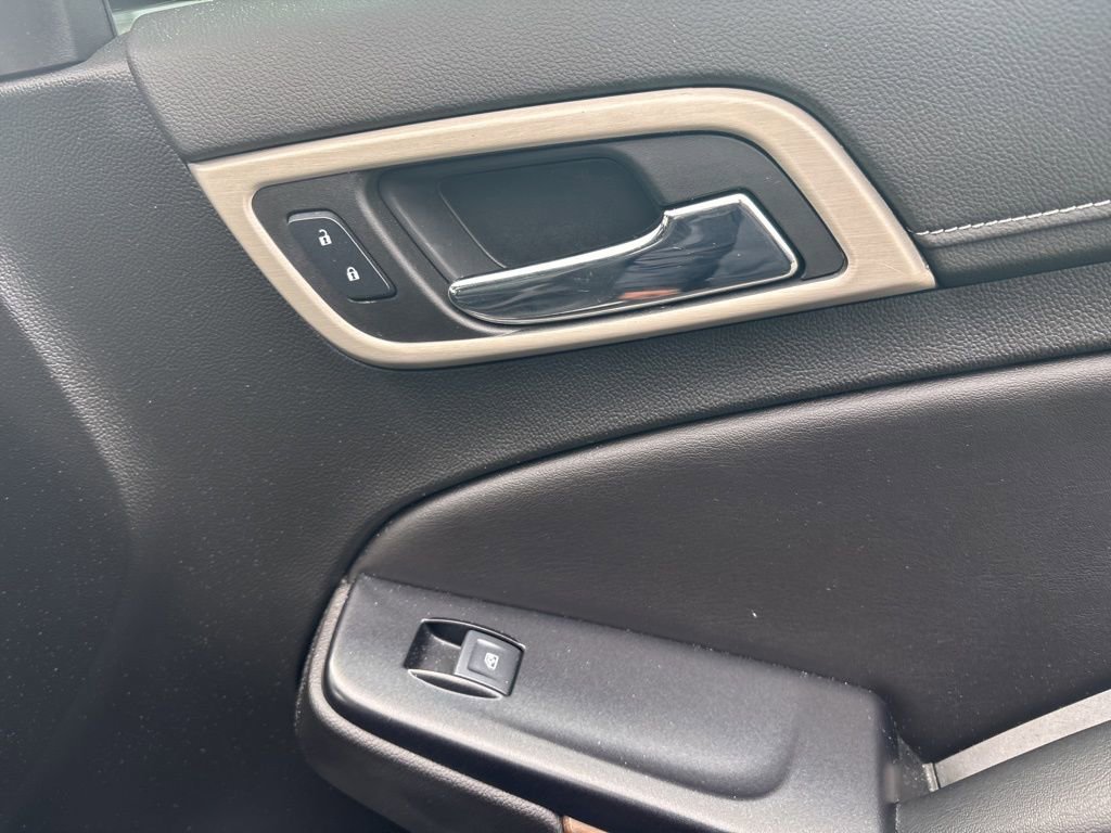 Used 2020 GMC Yukon Denali w/ Denali Ultimate Package image 33