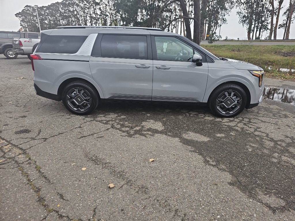 New 2026 Kia Carnival EX image 8