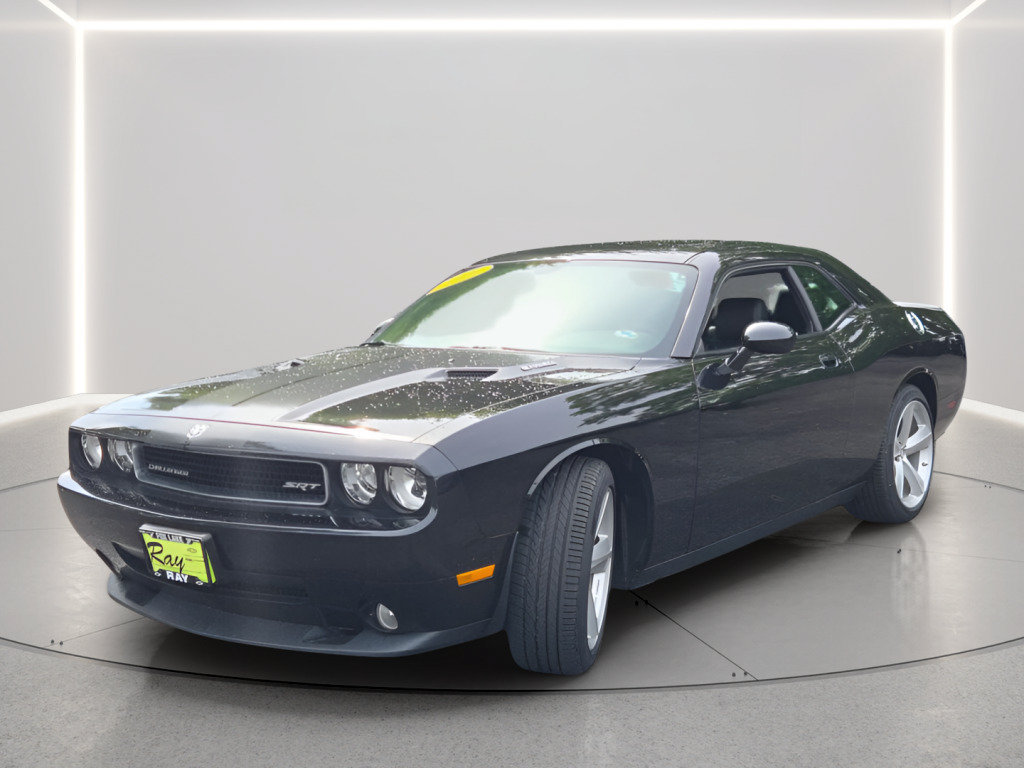 Used 2009 Dodge Challenger SRT8 RWD image 4