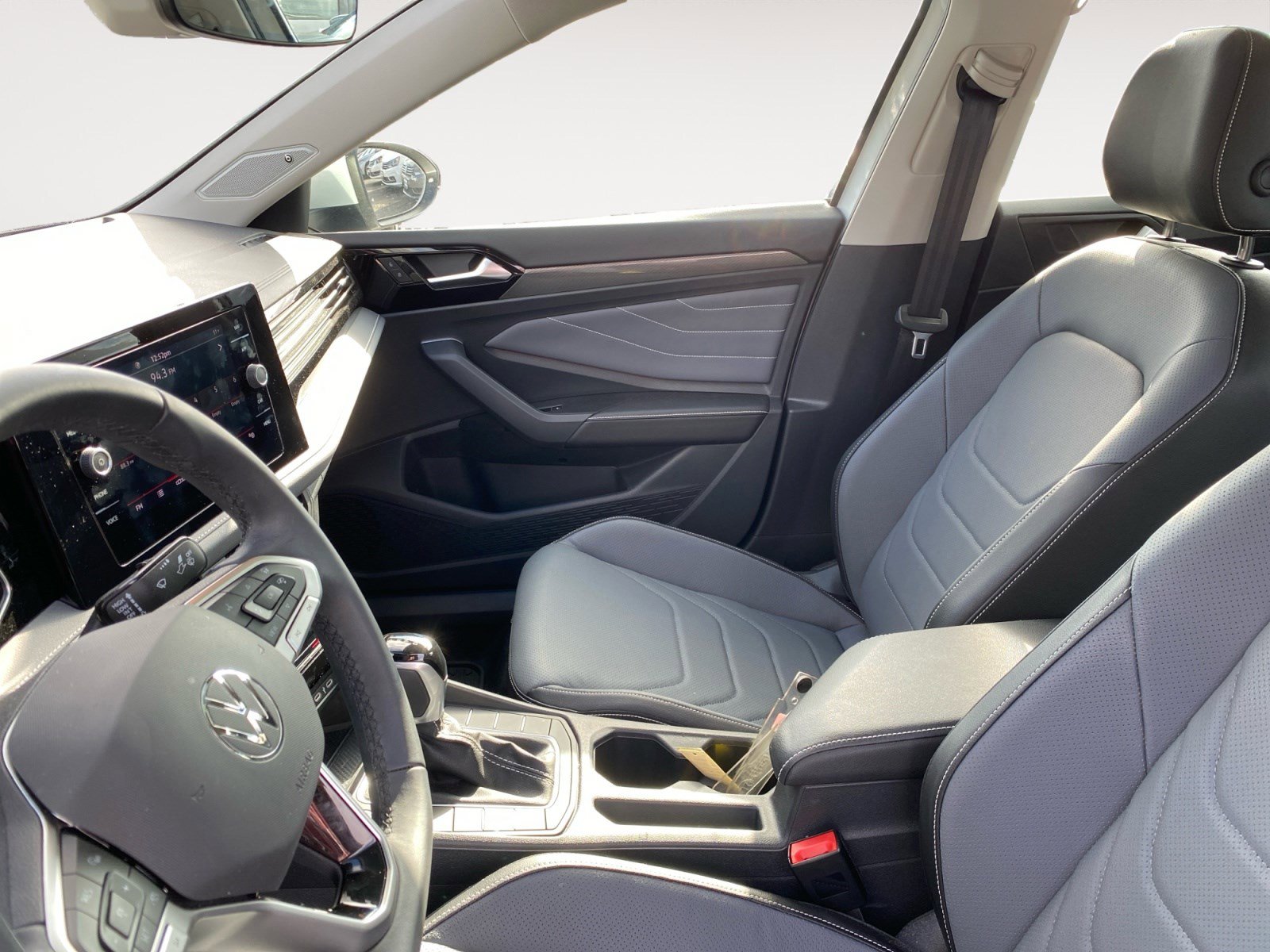 Used 2025 Volkswagen Jetta SEL image 22