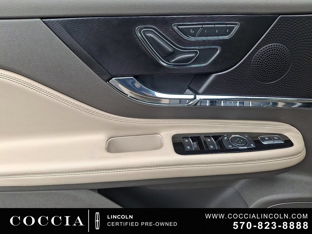 Used 2023 Lincoln Corsair AWD w/ Equipment Group 101A image 12