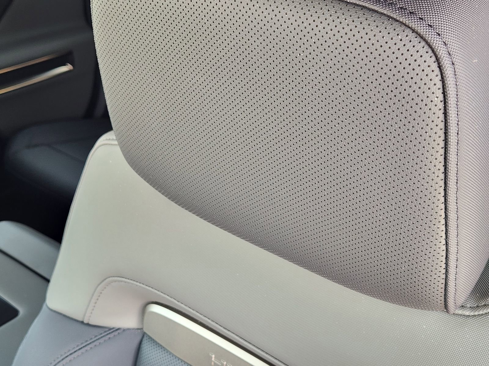 New 2025 GMC Hummer EV 2X image 17