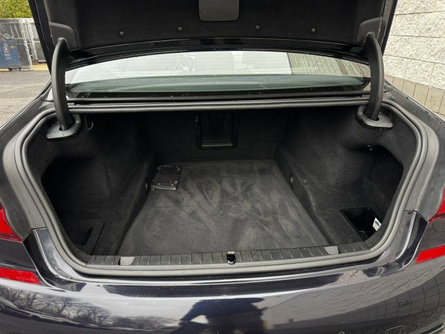 Used 2017 BMW 740i RWD image 25