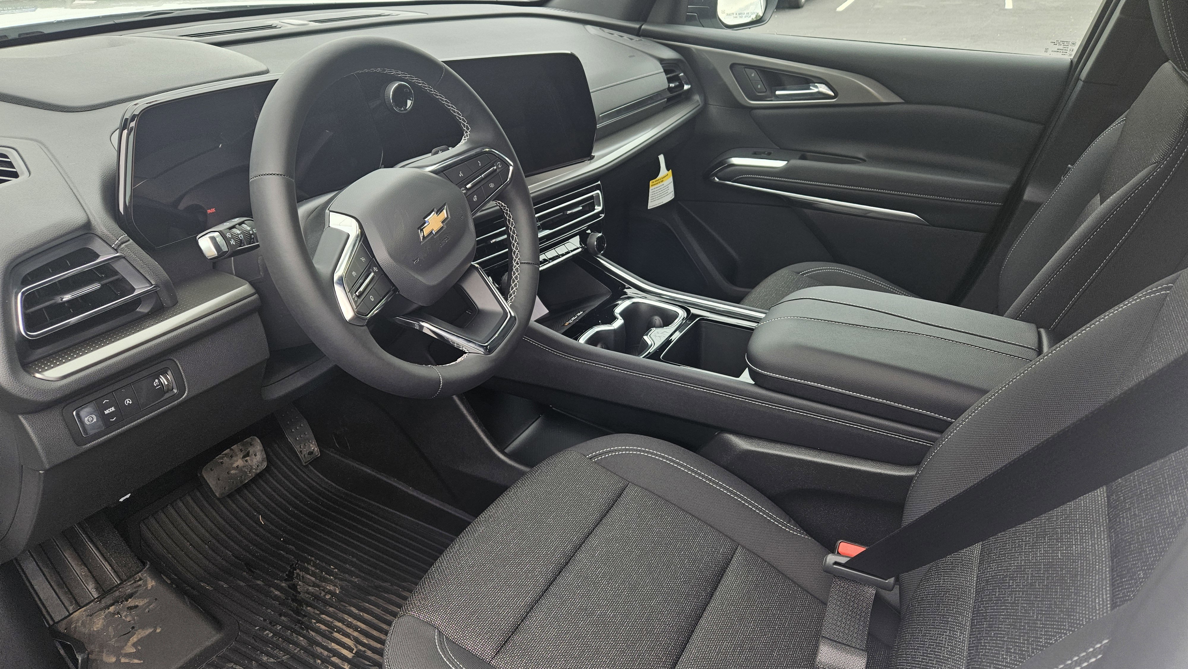 New 2026 Chevrolet Traverse LT w/ Driver Confidence Package image 9