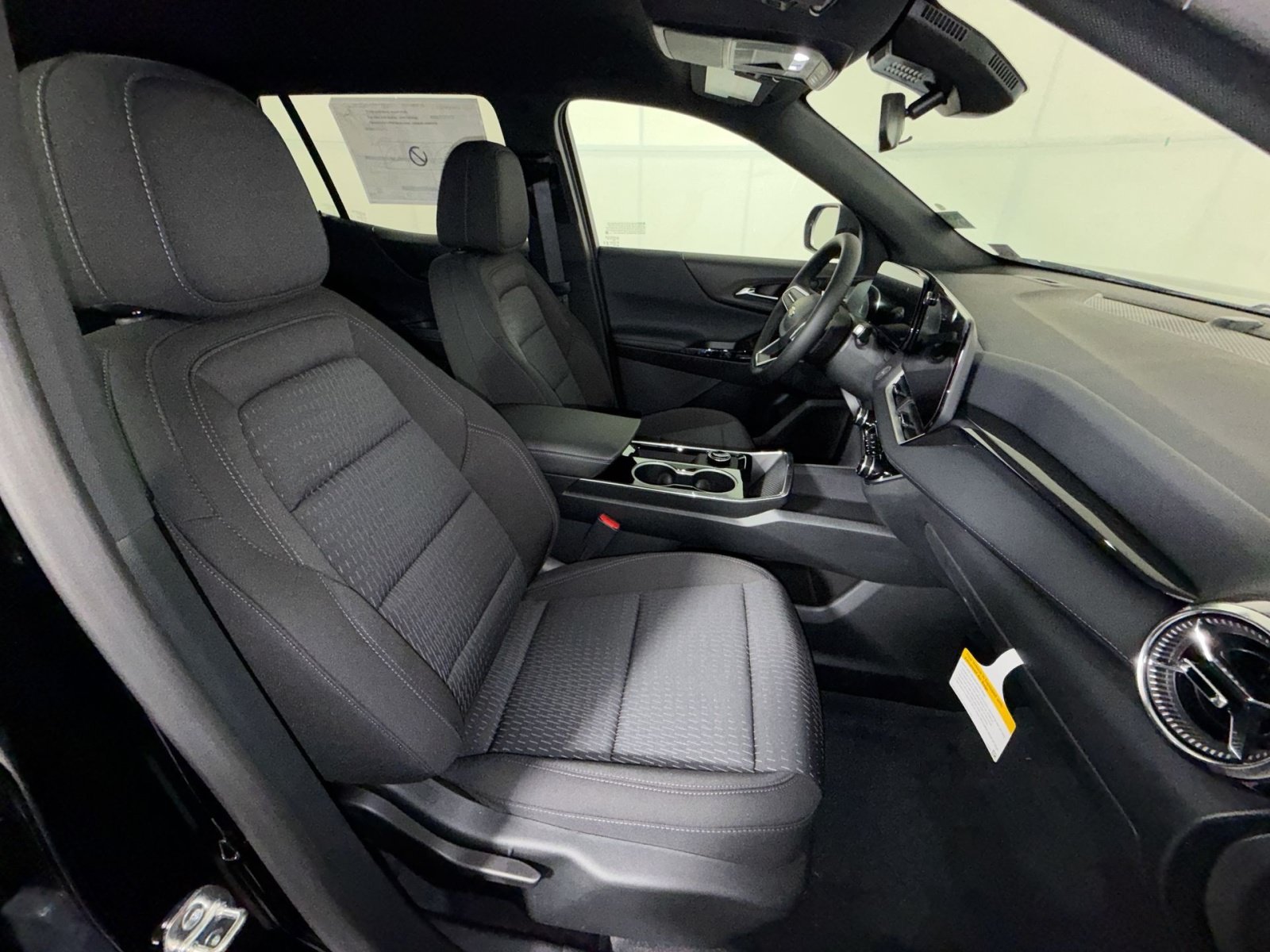 New 2027 Chevrolet Equinox LT FWD image 26