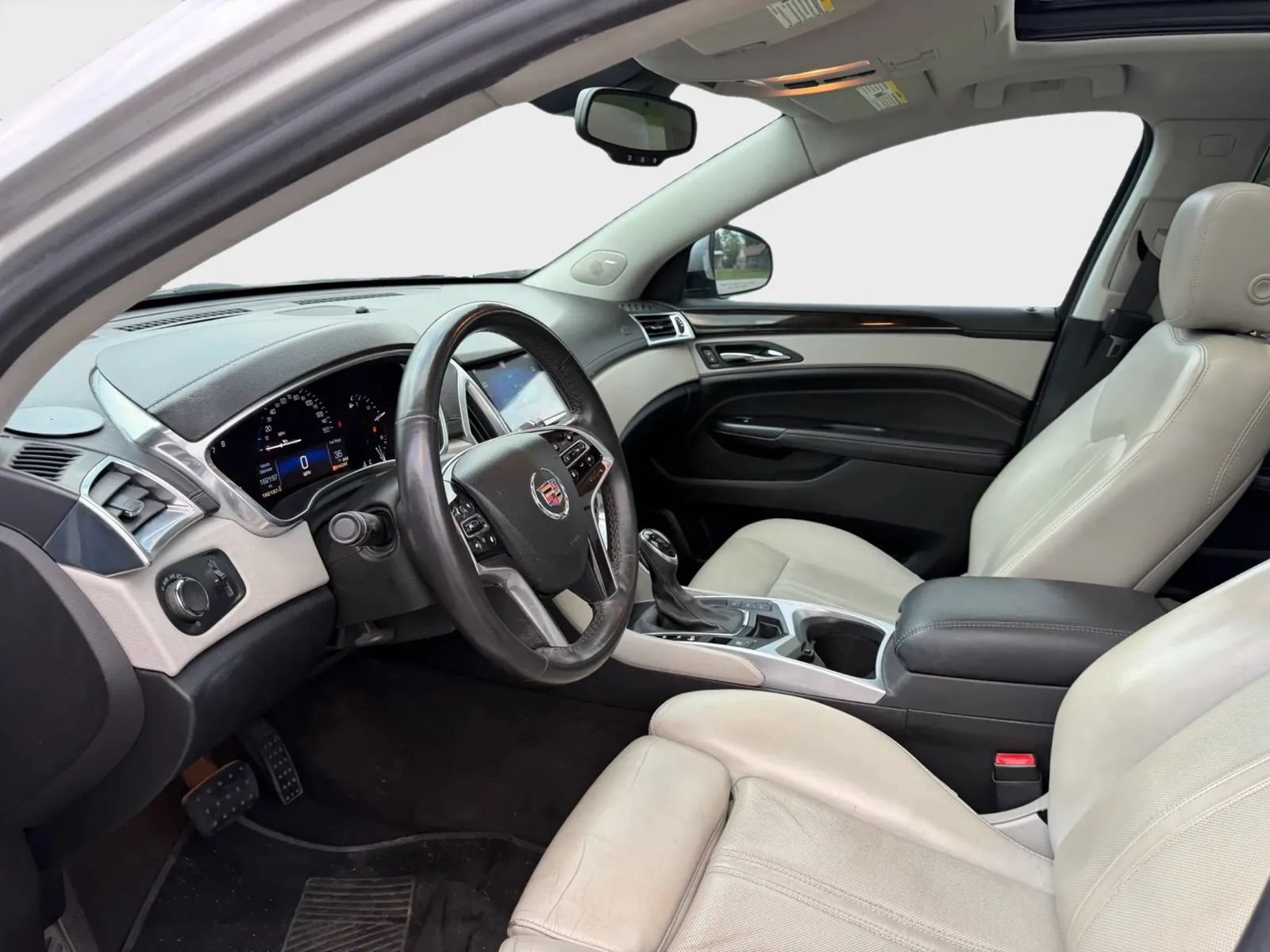 Used 2014 Cadillac SRX Luxury w/ Driver Awareness Package FWD image 11