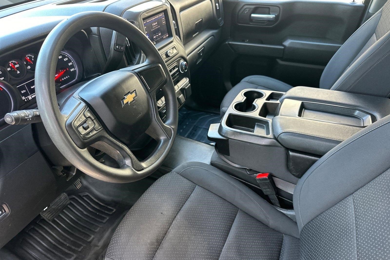Used 2023 Chevrolet Silverado 1500 W/T w/ WT Value Package AWD/4WD image 4
