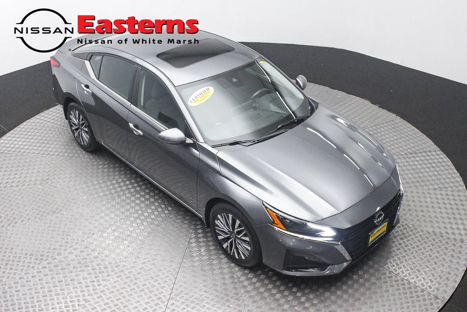 Used 2023 Nissan Altima 2.5 SV w/ SV Premium Package AWD/4WD image 3