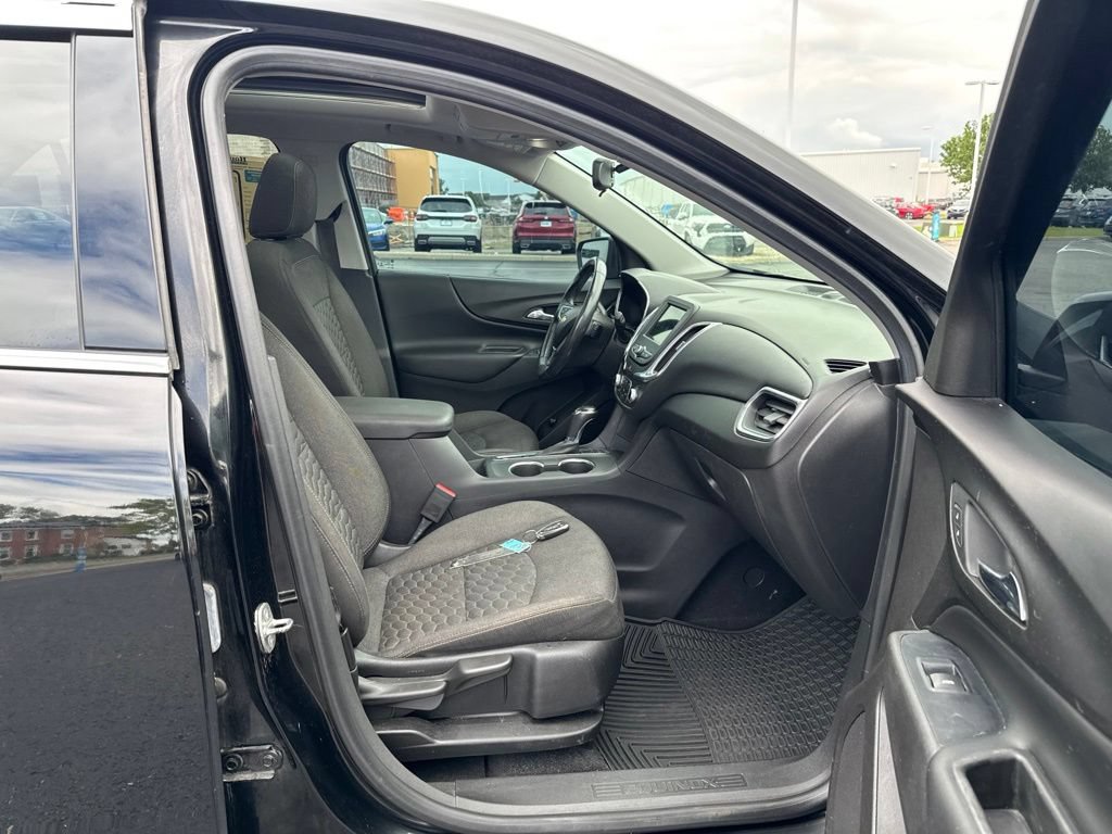 Used 2019 Chevrolet Equinox LT AWD/4WD image 40