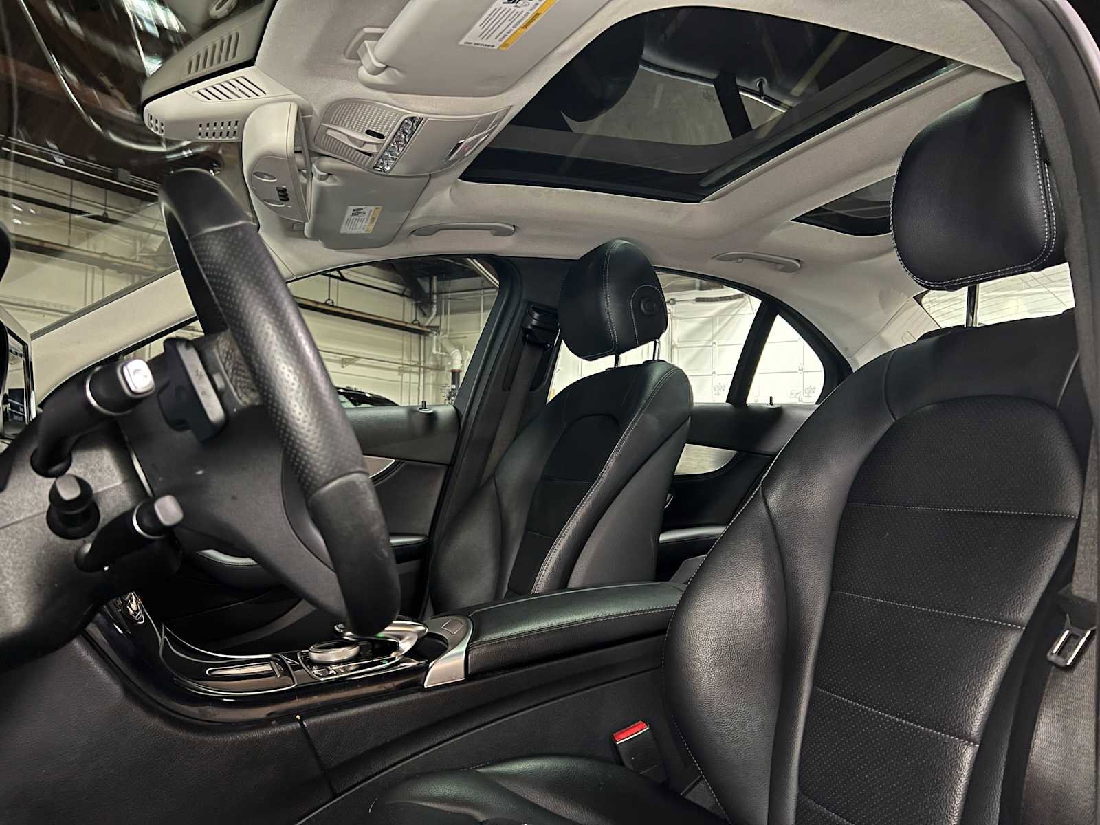 Used 2015 Mercedes-Benz C 300 4MATIC Sedan image 24