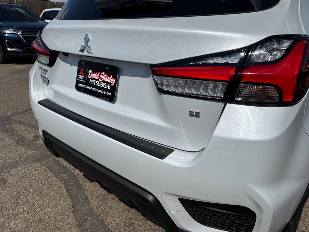 New 2027 Mitsubishi Outlander Sport SE FWD image 40