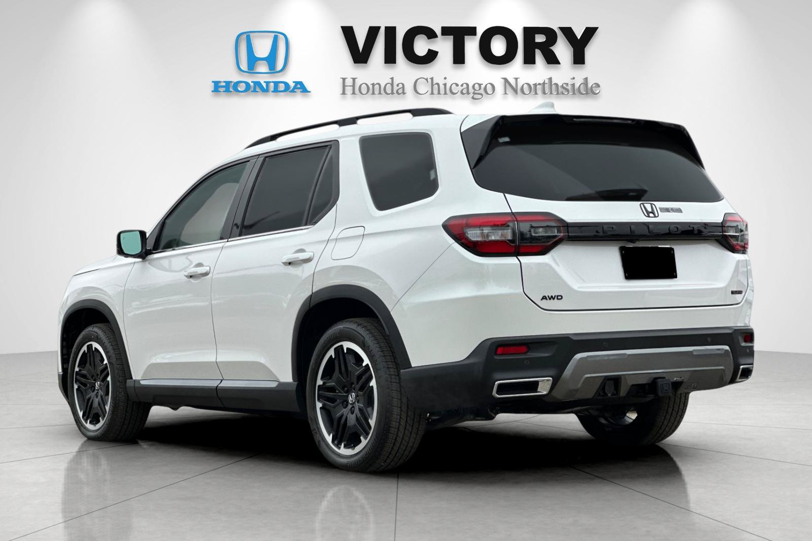 New 2026 Honda Pilot Touring image 3