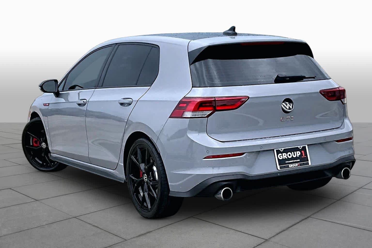Used 2024 Volkswagen GTI SE FWD image 11