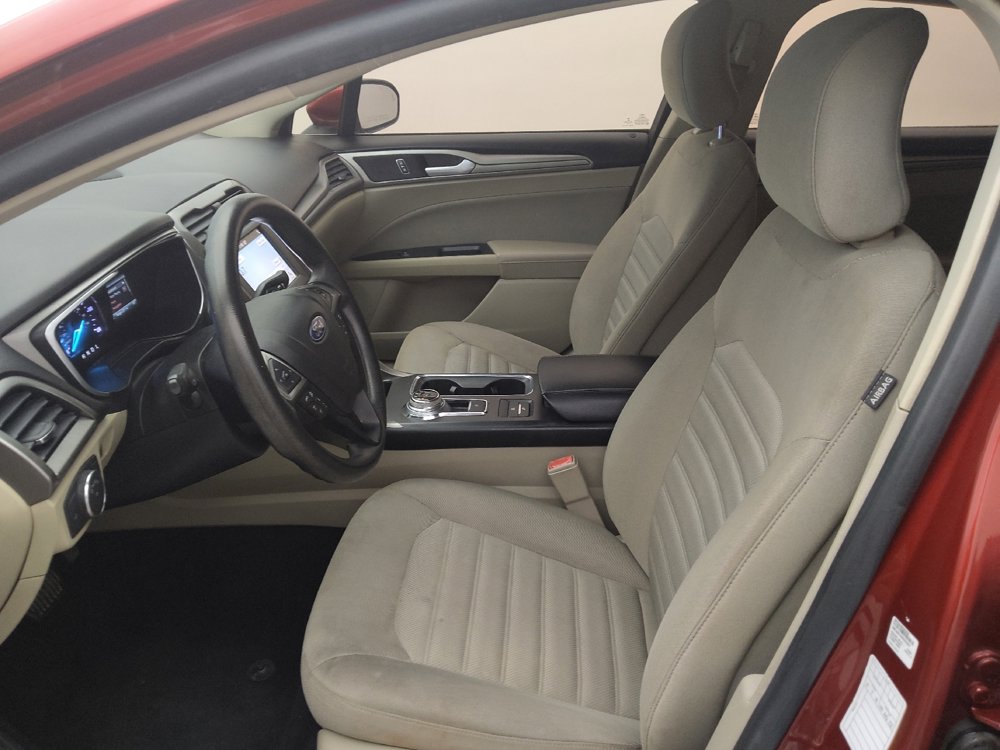 Used 2019 Ford Fusion SE image 17