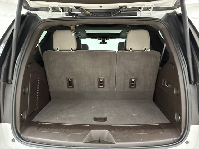 Used 2022 GMC Yukon SLT w/ SLT Premium Package AWD/4WD image 17
