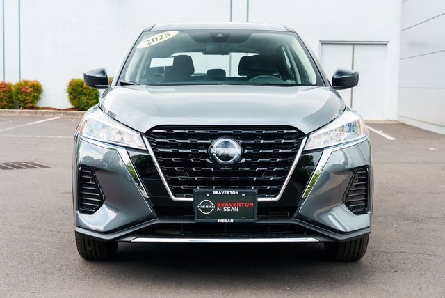 New 2025 Nissan Kicks Play S image 2
