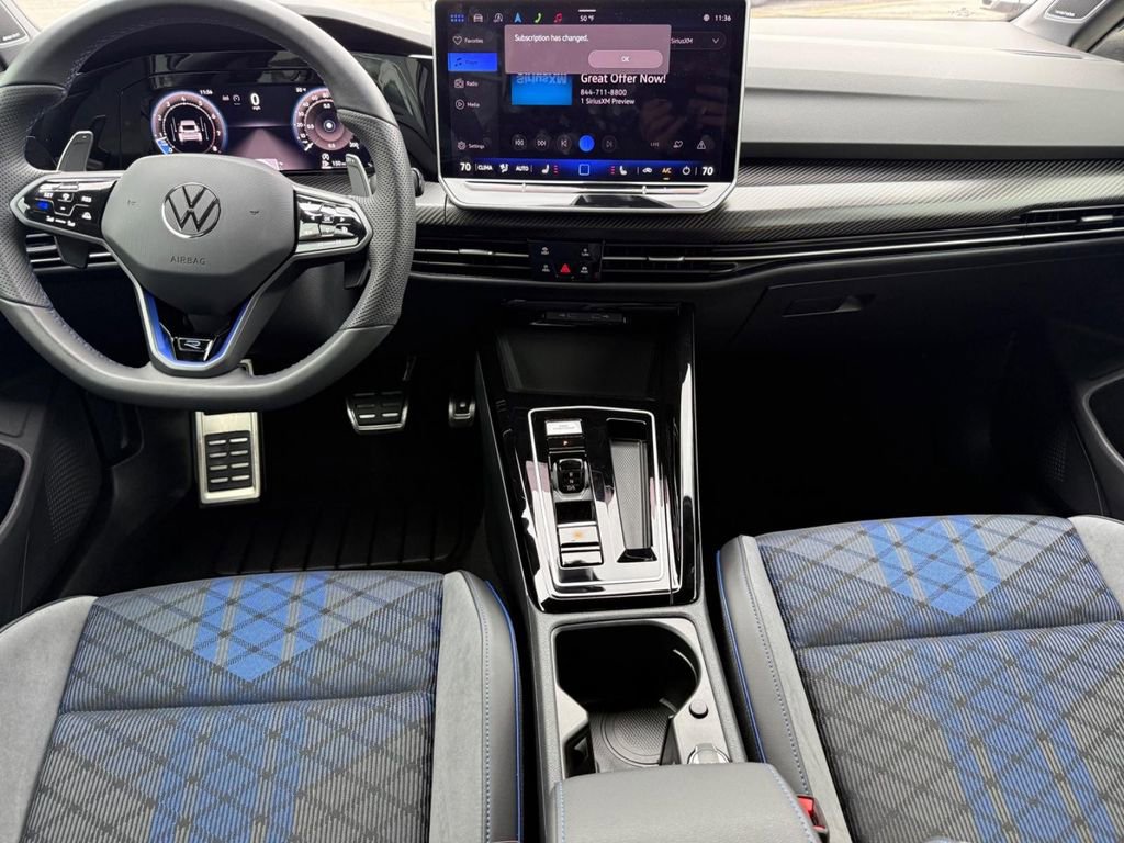 Certified 2025 Volkswagen Golf R Black Edition AWD/4WD image 11
