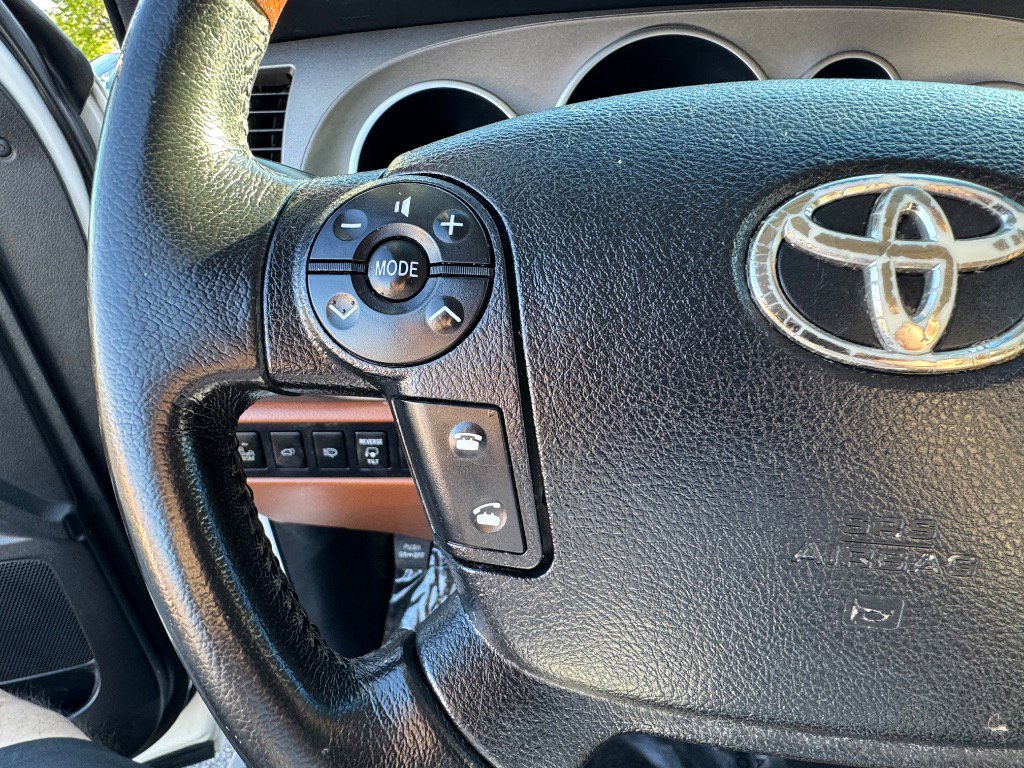 Used 2012 Toyota Sequoia Platinum AWD/4WD image 26