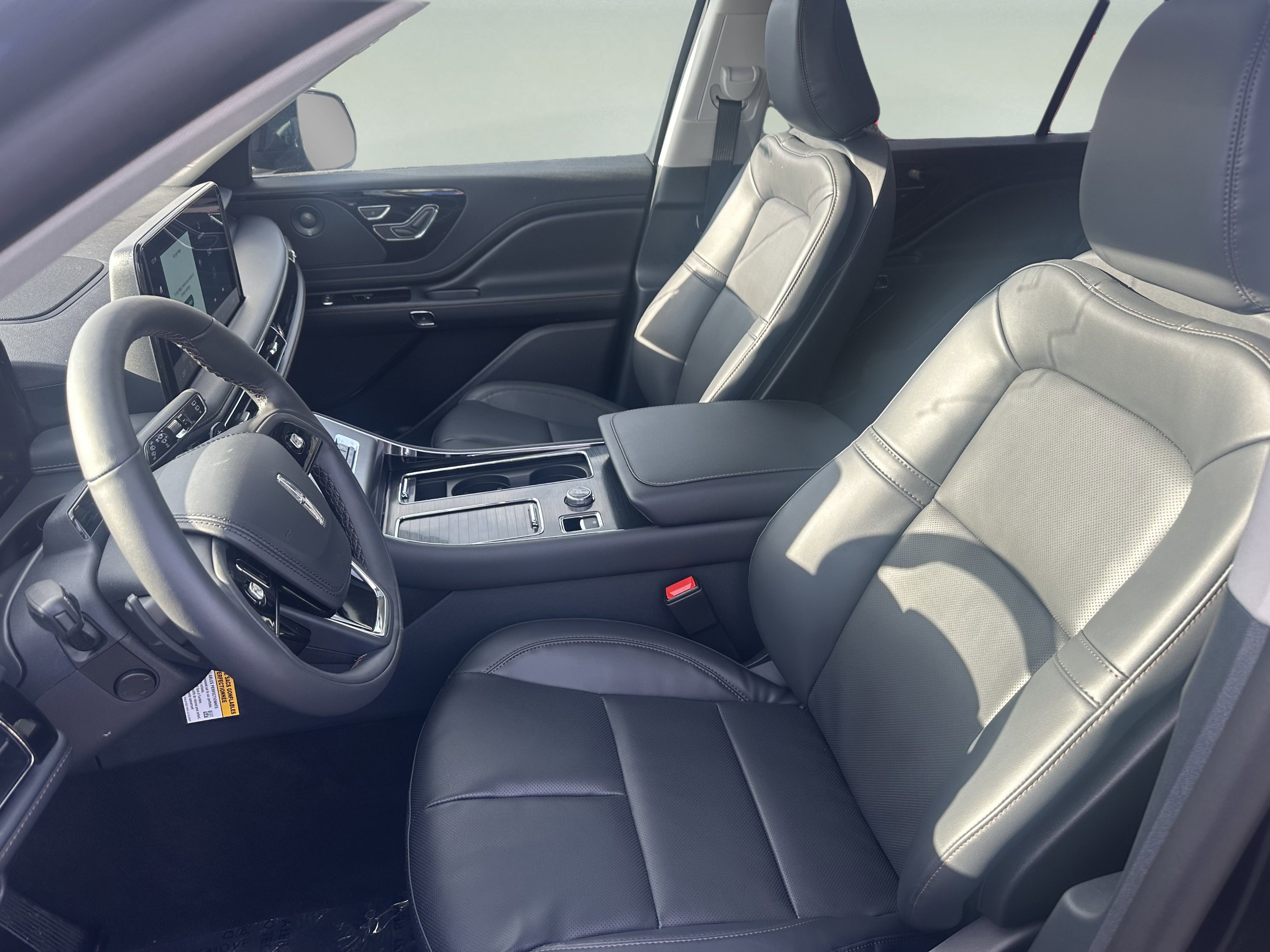 New 2026 Lincoln Aviator AWD image 7