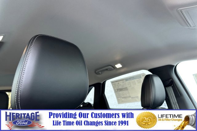 New 2025 Ford Escape SE image 14