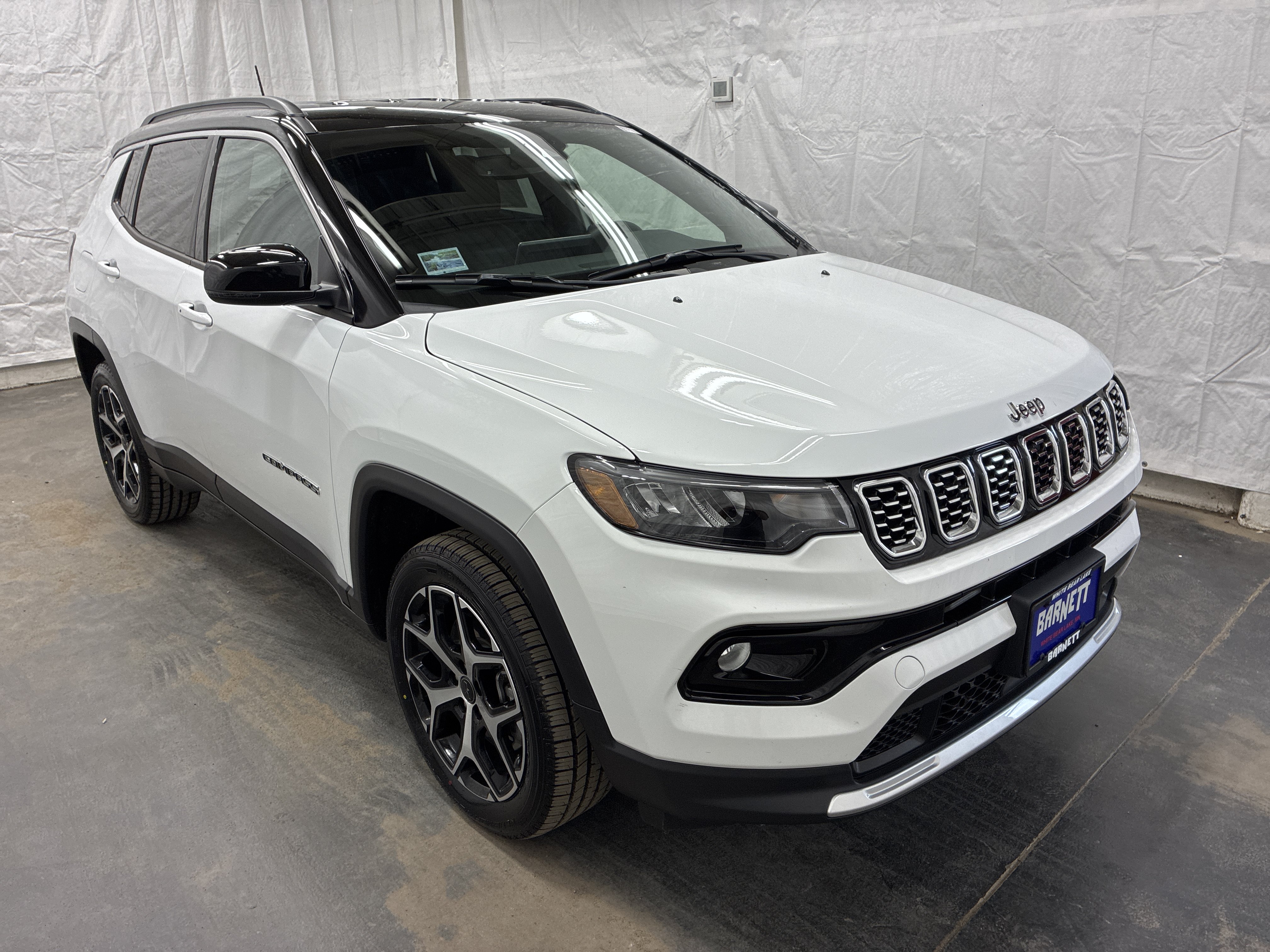 Certified 2025 Jeep Compass Limited AWD/4WD image 4