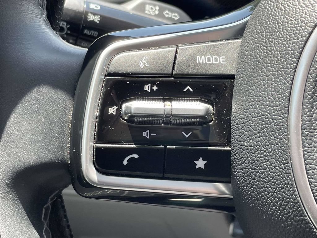 Used 2025 Kia Sorento S w/ Panoramic Sunroof Package FWD image 31