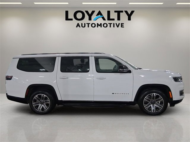 Used 2025 Jeep Wagoneer L Series II w/ 8-pass Seating Package image 6